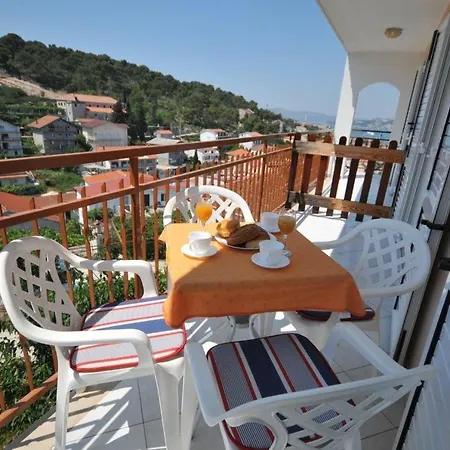 Apartment Mare-2 By Interhome *