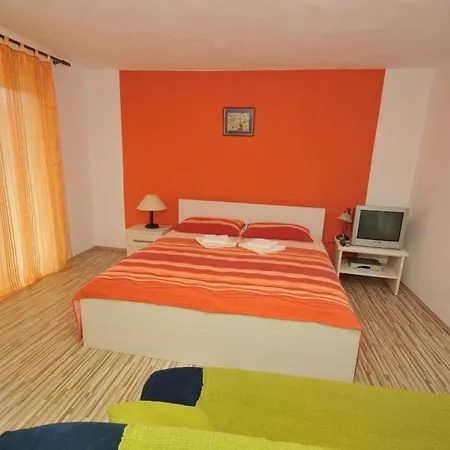 Apartment Mare-2 By Interhome Trogir